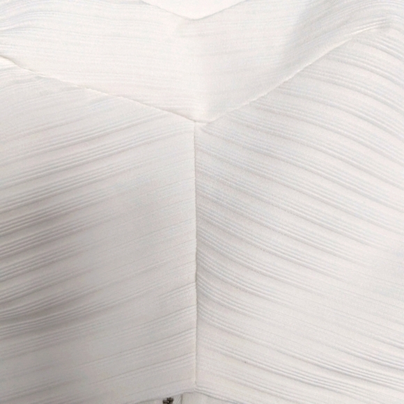 🔷Zara Creamy White Bralette/Crop Top With Cut-Outs On Both Sides - Picture 3 of 6